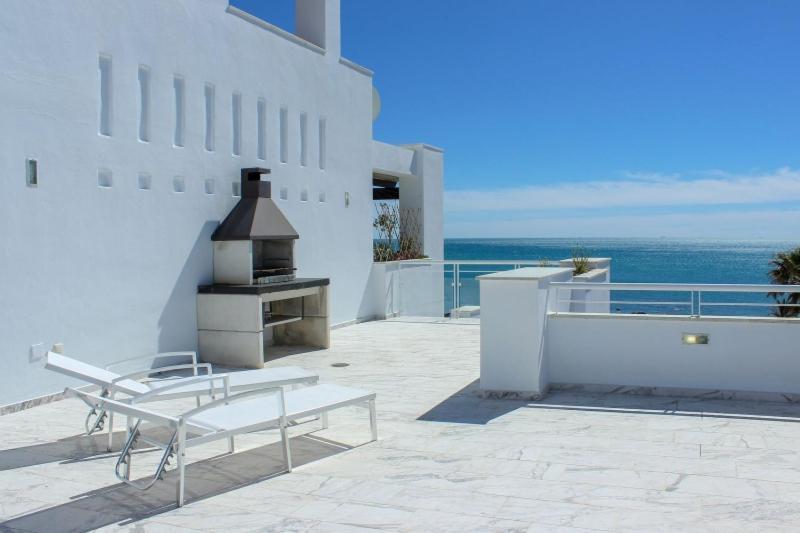 Casares Del Mar Luxury Apartments Penthouse With Beach Access المظهر الخارجي الصورة