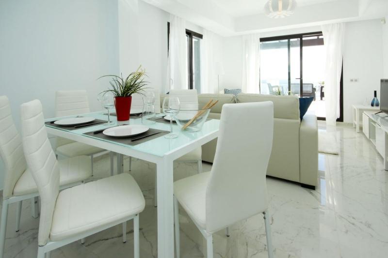 Casares Del Mar Luxury Apartments Penthouse With Beach Access المظهر الخارجي الصورة